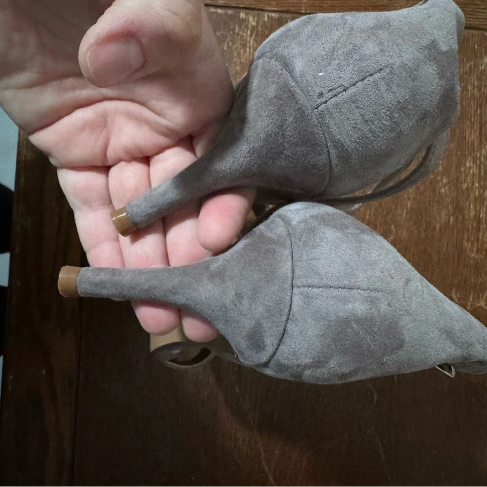 Gray NineWest heels - Picture 6 of 6